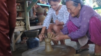 Phụ nữ Thanh Hà tham gia lớp đào tạo nghề gốm truyền thống